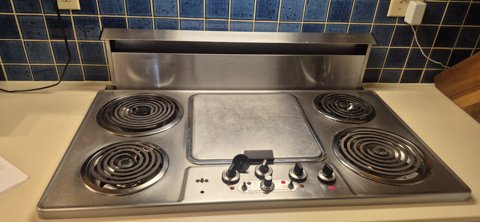 Menlo Park, CA 94025 dial broken before starting for one of them